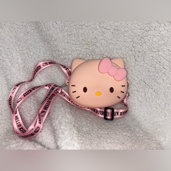 HELLO KITTY CROSSBODY - Picture 3 of 3